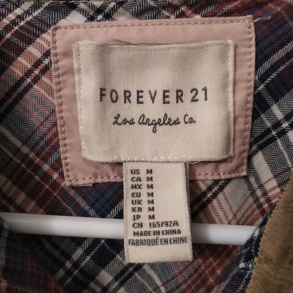 Forever 21 plaid button down - Picture 4 of 4